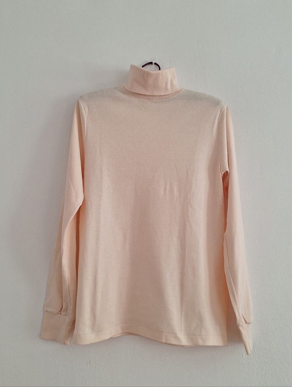 NWOT VINTAGE J. Crew Women's Long-Sleeve Turtleneck Top - Light Peach